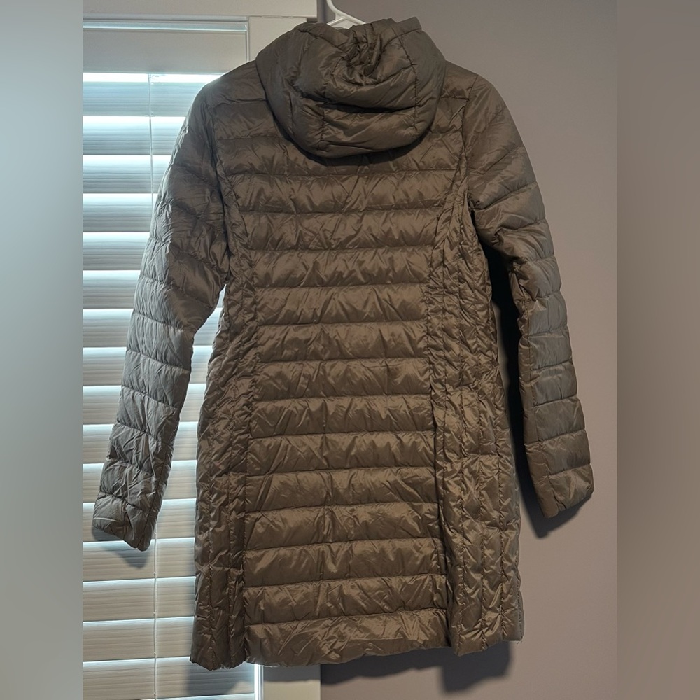 AVENTURE size SMALL Tan Puffer Jacket with Hood - Picture 4 of 7